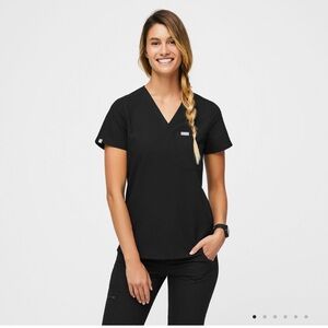 Figs Caterina one pocket scrub top size medium